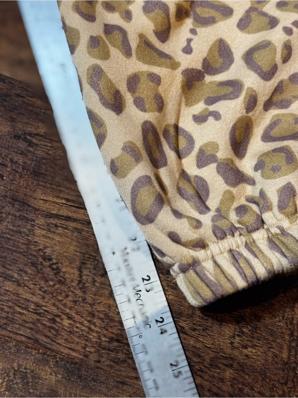 Comfrt Leopard Print Joggers Size XL - Picture 6 of 7